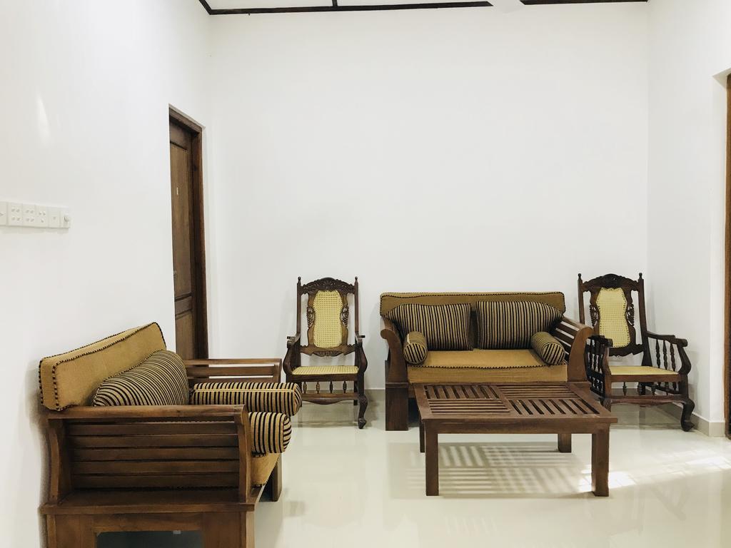 Pearl House Resort Анурадхапура Екстериор снимка