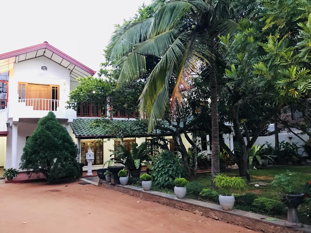 Pearl House Resort Анурадхапура Екстериор снимка